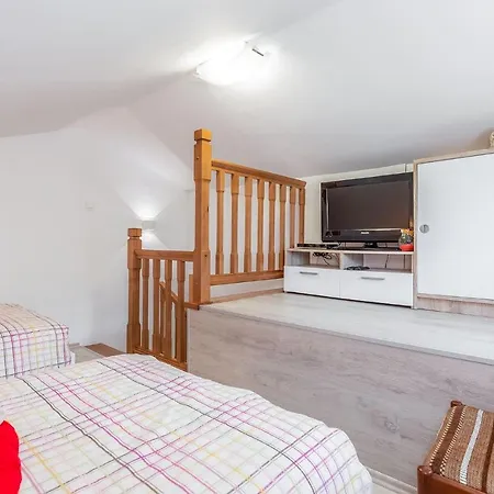 Ivana B4 N1 Apartment Porec
